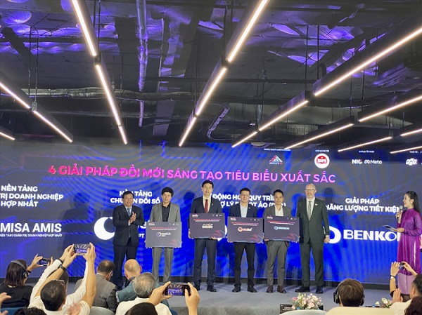 VNPT HKD và OneSME được vinh danh tại Lễ công bố giải pháp đổi mới sáng tạo Việt Nam 2023